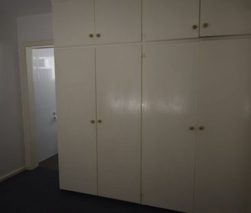 Tidy one bedroom! - Photo 2