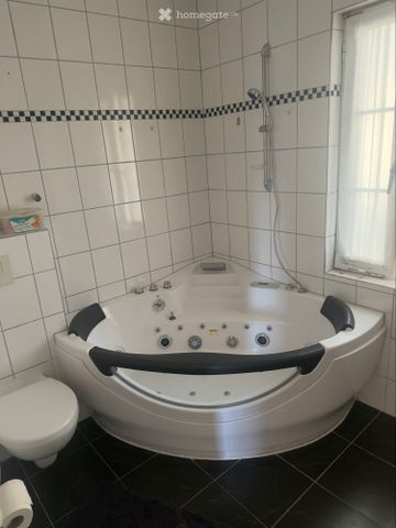 Einfamilienhaus zum vermieten - Photo 2