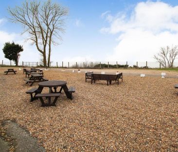 2 bedroom bungalow to rent - Photo 3