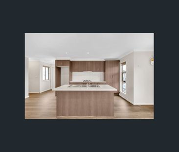 Charming Townhouse in the Heart of Craigieburn - Photo 3