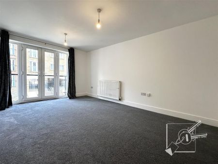 2 bedroom apartment to rent - Photo 2