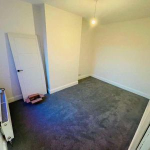 Top Floor Flat, Austerfield Avenue, Doncaster, DN5 - Photo 2