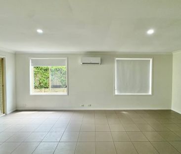 Modern Family Home With Easy Access to M1 Motorway! - Photo 5