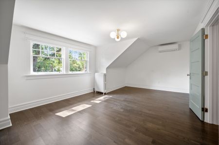 For Lease - 18 Castle Frank Crescent Unit# Third, Toronto, Ontario - Photo 4