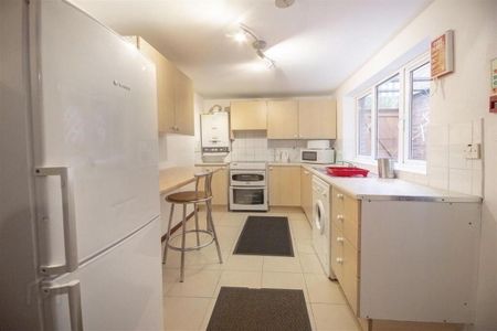 32 Carmel Street, Belfast, BT7 1QE - Photo 5