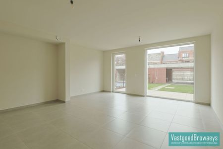 In het centrum gelegen nieuwbouwwoning met alle comfort - Photo 5