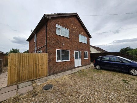 3 bedroom apartment to rent - Photo 4