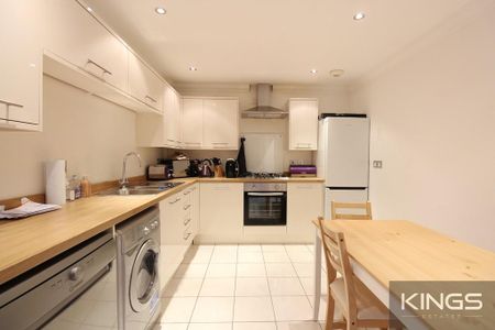 3 bedroom townhouse to rent - Photo 5