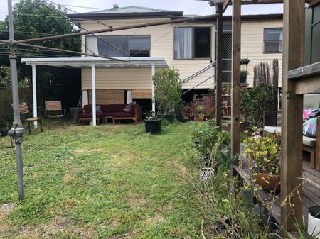 New Lambton - Photo 4