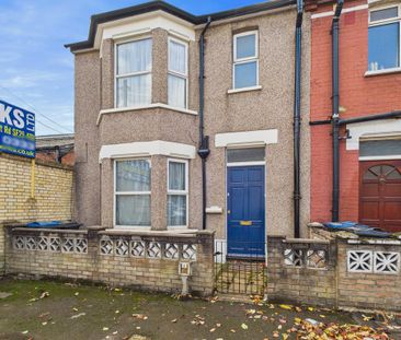 3 bedroom terraced house to rent - Photo 5
