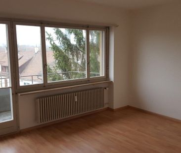 Cheap 3-room apartment with modern kitchen in Münchenstein - Photo 1