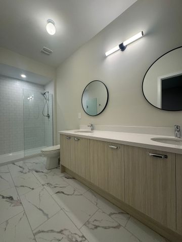 For Lease - 24 Lewis Craigie Lane, Richmond Hill, Ontario - Photo 3