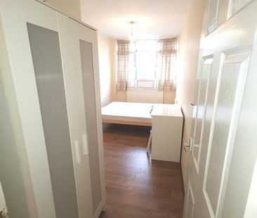 Room in a Shared Flat, Halyard House, E14 - Photo 5
