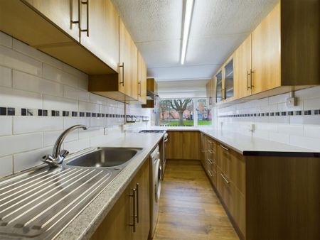 2 bedroom flat to rent - Photo 5