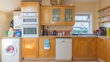 Drummond Avenue, Headingley, LS16 5JZ, Leeds - Photo 4