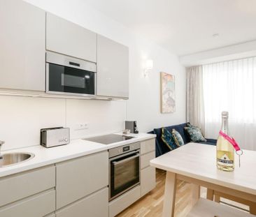 Einziehen & Wohlfühlen – vollmöblierte Neubauwohnung mit Top-Aussta... - Photo 6