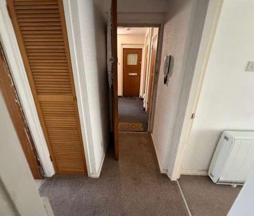 Hillside Rd, B43 - Photo 4