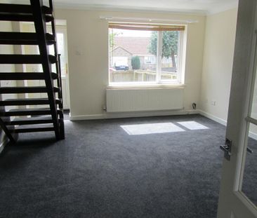 2 bedroom terraced house to rent - Photo 1