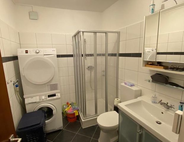 Zimmer Wohnung mit Balkon ab 01.02.2026 zu Vermieten!! - Photo 1