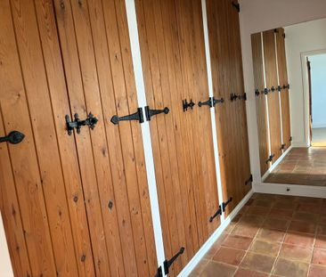 Spacious 2-bedroom maisonette in unique rural setting. - Photo 3