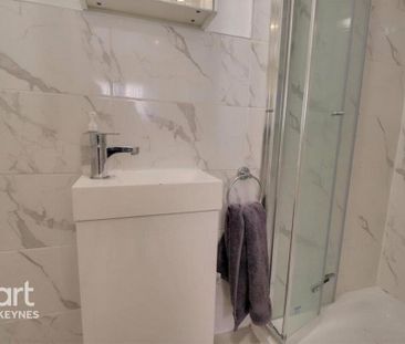 4 bedroom end of terrace house to rent - Photo 5