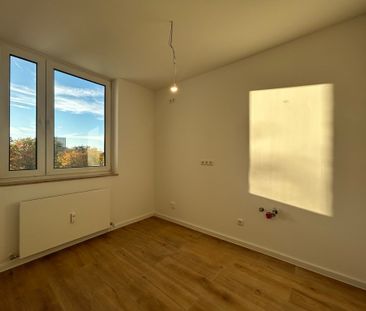 Schöne 3-Zimmer-Wonhnung mit Süd- Loggia, zentral in Engelschalking - Photo 1