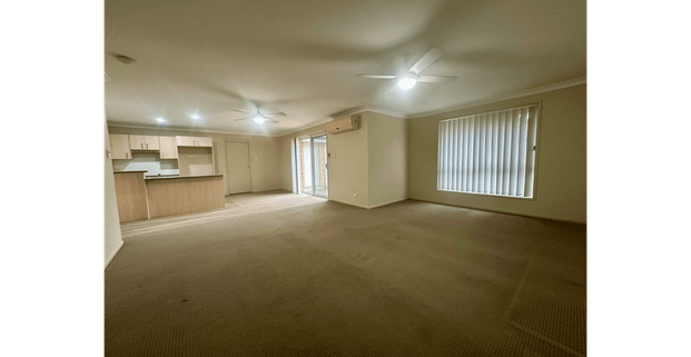 **Modern 4-Bedroom Family Home in Quiet Cul-De-Sac** - Photo 1