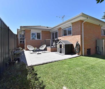 Spacious & Modern 3-Bedroom Home in a Private, Quiet Setting - Photo 1