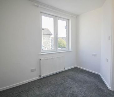 2 bedroom semi-detached house to rent - Photo 4