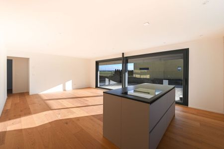 FIRST-TIME OWNERSHIP – LUXURIOUS 3.5-ROOM GARDEN APARTMENT - Photo 4