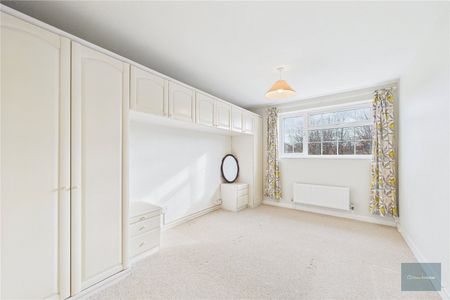 Hobhouse Close, Bradford on Avon, Wiltshire, BA15, Bradford-On-Avon - Photo 3