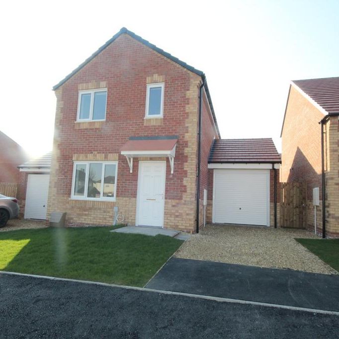 3 bedroom detached house to rent - Photo 2