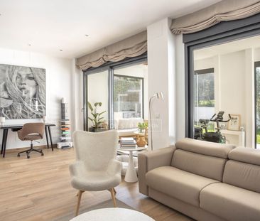 Exclusive furnished 5-bedroom villa for rent in La Moraleja Urbaniz... - Photo 2