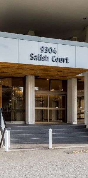 Tower West - Photo 1