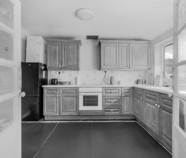 3 bedroom detached house to rent - Photo 3