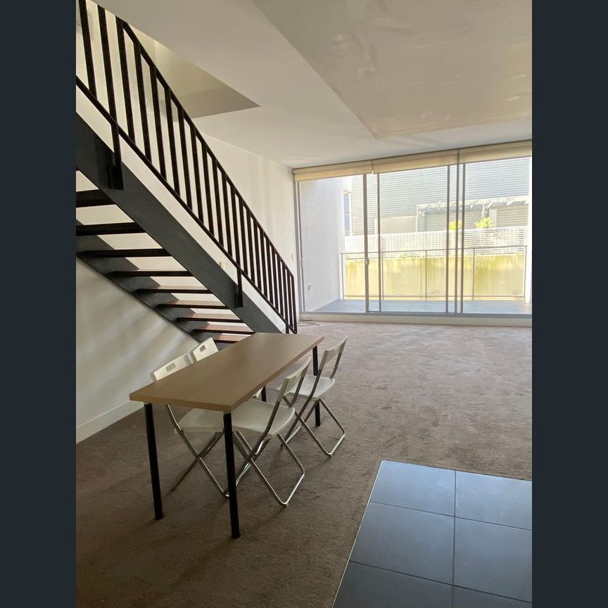 A-Fully Furnish-L4+5/169-175 Phillip st, Waterloo, NSW 2017 - Photo 1