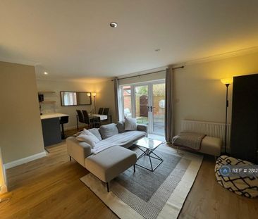 2 bedroom flat to rent - Photo 3