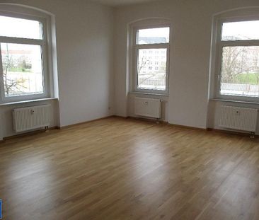 Helle 3 Zimmer Wohnung mit Einbauküche - Photo 3