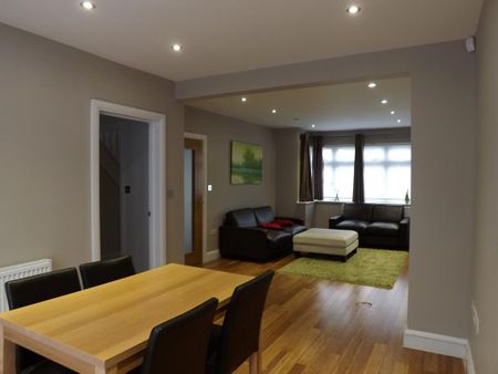 3 bedroom semi-detached house to rent - Photo 2