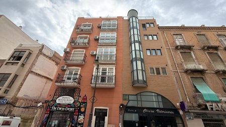 Alquiler de piso en Casco Antiguo - Photo 2