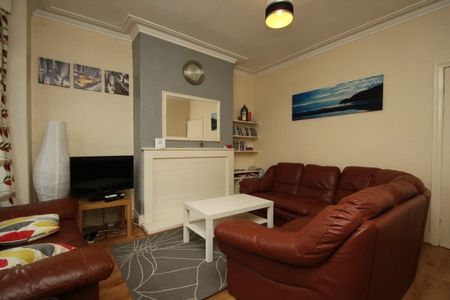 4 Bed - Mayville Street , Hyde Park, Leeds - Photo 3