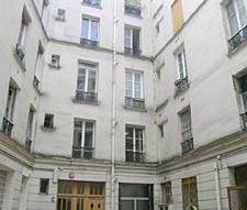 Logement à Paris, Location meublée - Photo 1
