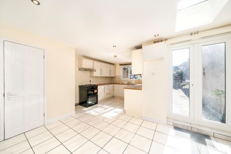 Woolwich Road, SE10, London - Photo 5