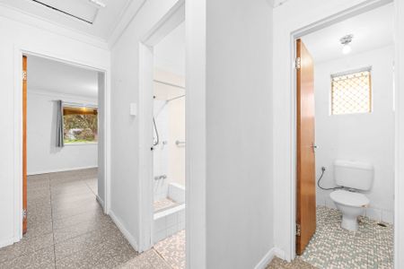 Conveniently Located 2-Bedroom&comma; 1-Bathroom Home&excl; - Photo 4