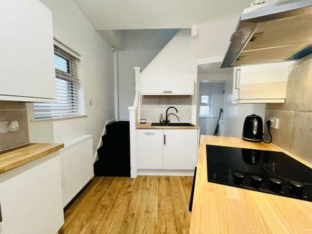 1 bedroom detached house to rent - Photo 4