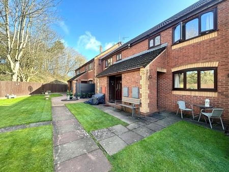 2 bedroom Flat To Let - Photo 4