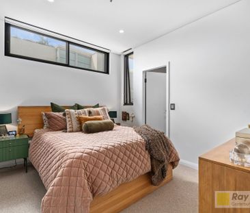 Luxurious Modern Apartment ! - Photo 2