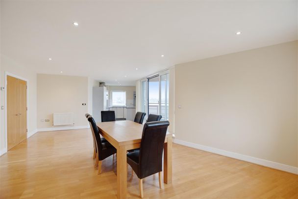Apartment To Let - Photo 1
