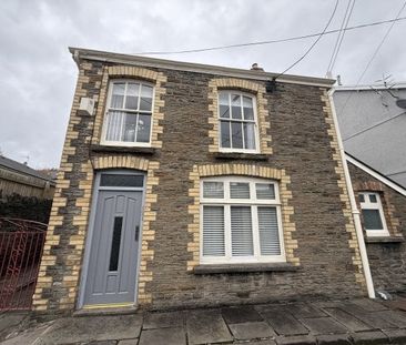 Swansea Road, SWANSEA, SA8 - Photo 4