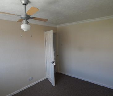 Homemead Grove, Rednal, Birmingham - Photo 2
